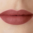 jane iredale Triple Luxe Lipstick Jamie på lepper