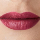 jane iredale Triple Luxe Lipstick Joanna på lepper 2